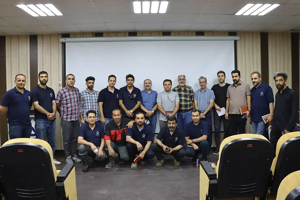 دوره ها و کارگاههای اموزشی کارخانه کشت و صنعت خاورمیانه با توجه به دوره اورهال کارخانه اغاز شد.