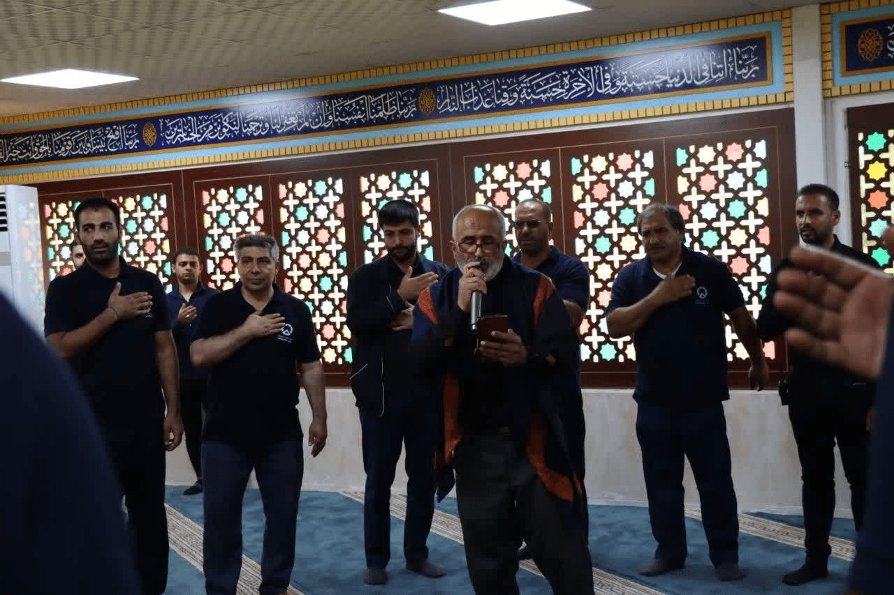 مراسم روضه‌خوانی سیدالشهداء در شرکت کشت وصنعت قند خاورمیانه