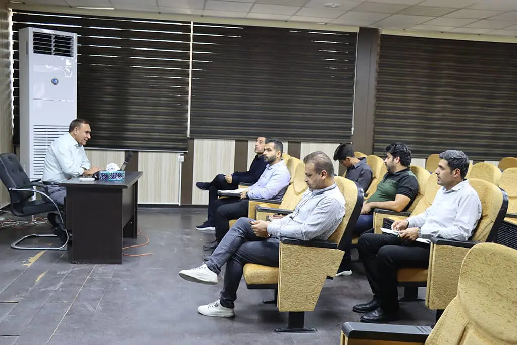 دوره ها و کارگاههای اموزشی کارخانه کشت و صنعت خاورمیانه با توجه به دوره اورهال کارخانه اغاز شد.